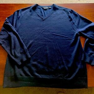 Men’s Claiborne Navy Blue V-Neck Sweater Like New XLT